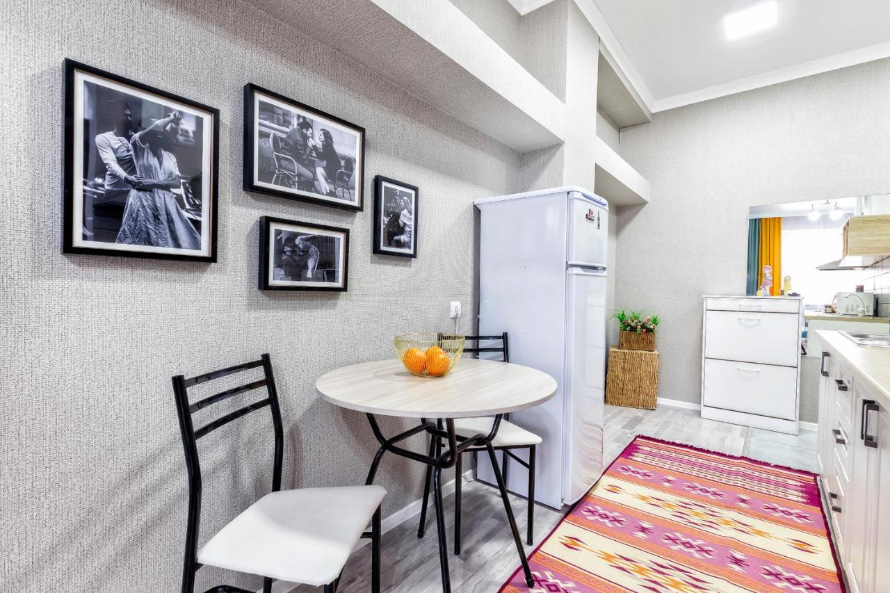 Cosy flat in the city center アスターナ エクステリア 写真