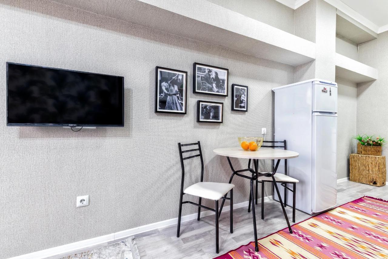 Cosy flat in the city center アスターナ エクステリア 写真